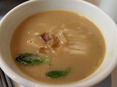 老娘炝锅面-马仕玖煲·融合菜·酥不腻烤鸭(人大店)