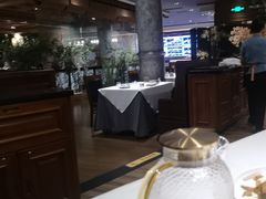 -八府香鸭·啫啫煲(华山路店)