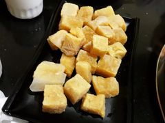 冻豆腐-果松木炭酸菜铜火锅·外婆参鸡汤