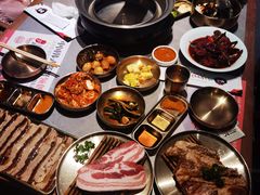 -草家酱蟹炭火烤肉店(珲春南路一店)