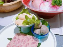 -红鼎豆捞·非遗鲍皇汤火锅(宝丰路店)