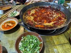 -黄潇洒老火锅(九眼桥宏济巷店)