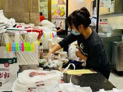 -香港新发烧腊茶餐厅(水围店)