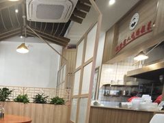 -杨三孃跷脚牛肉(西外棕榈岛店)