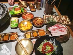 -草家酱蟹炭火烤肉店(珲春南路一店)