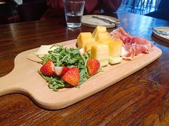 蜜瓜火腿拼盘-Brut Eatery Wine Bar & Restaurant (建国东路店)