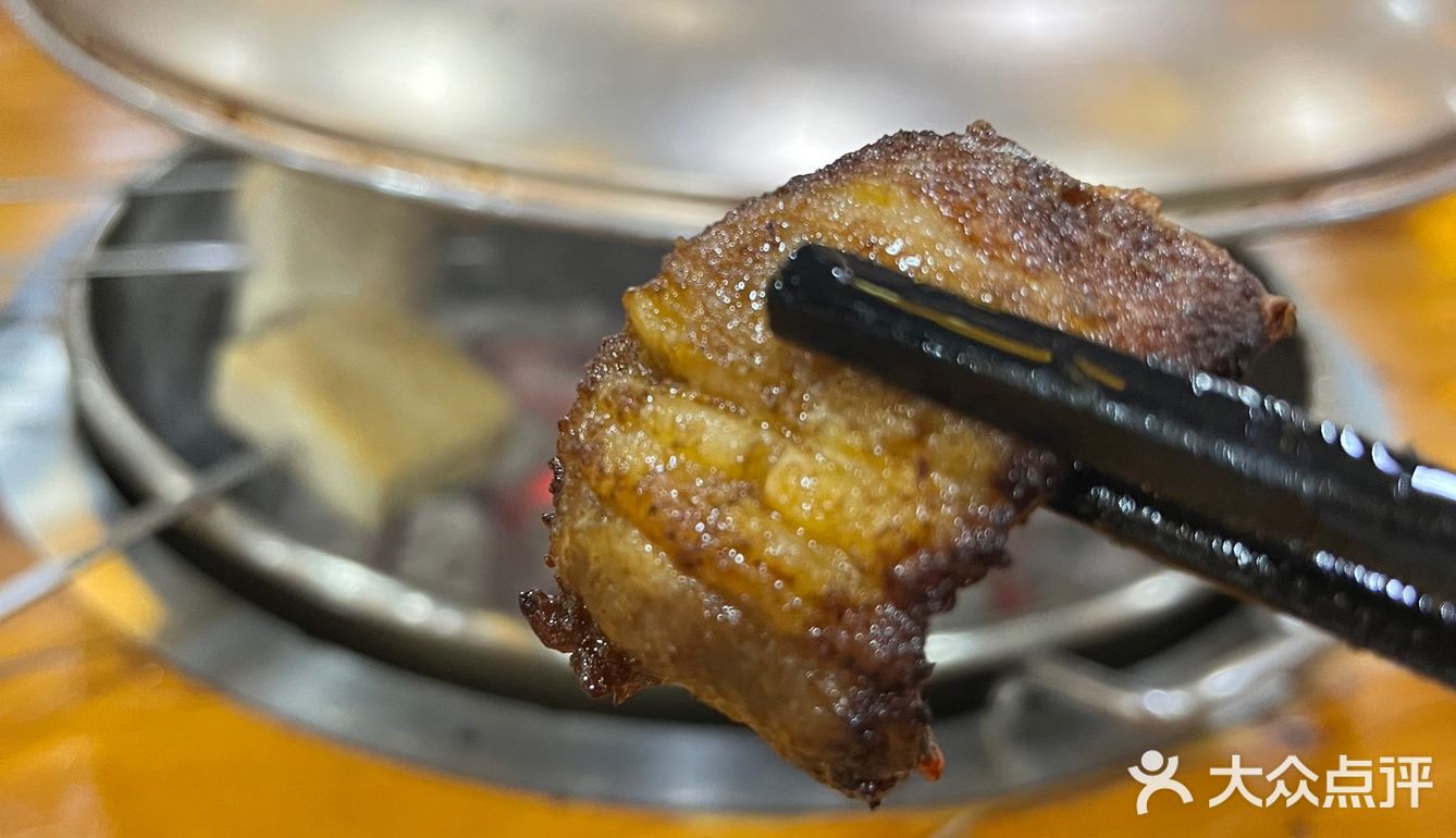 这家水浒烤肉还是坚持下来了