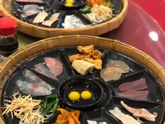 -老国贸云南传统过桥米线(滇池店)