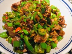 青椒小炒拆骨肉-俏九州·小炒黄牛肉(华润万象汇店)