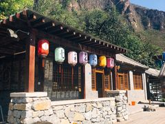 -百里峡七彩艺术小镇