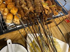 -烤满分·东北烧烤(首经贸店)