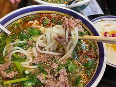 -云阿蛮云南生烫牛肉米线(奉贤路店)