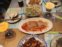 -临界音乐酒馆·小龙虾·江湖菜(华熙LIVE·鱼洞店)