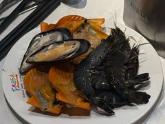 -领鲜活海鲜榴莲自助火锅(东门店)