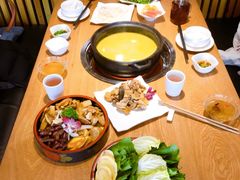 -一朵菌·野生菌探索家火锅(南亚店)