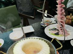 -得意咚瓜·顺德鱼生·冬瓜火锅(深圳首店)