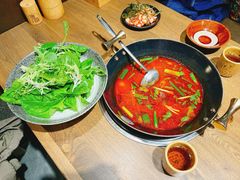 -贵厨酸汤牛肉(小十字店)