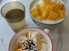 芒果牛奶冰-堂屋糖水店(愚园店)