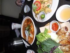 -大头虾越式风味餐厅(光明广场店)