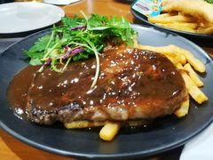 -12 Rocks Beach Bar Cafe