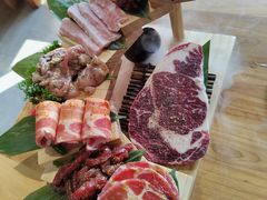 -汉城烤肉·黑金冠(华山路店)