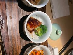 -穹六人间 people 6(岳阳路店)