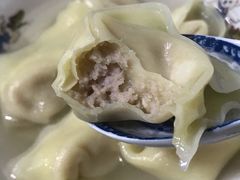刀鱼馄饨-老半斋(福州路店)