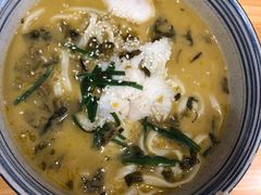 劲道酸菜鱼片面-陈八两面家(华孚写字楼店)