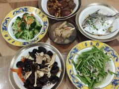 -爱的果实月嫂育婴师(世纪东方店)