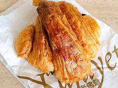 tuna牛角包-老佛爷饼店