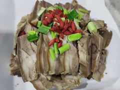 -墨脱石锅椰子鸡•香草鸭•东山羊(大东海店)