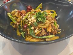 -醉人椒麻辣香锅(王府井喜悦店)