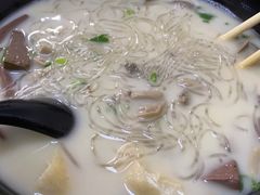 老鸭粉丝汤-津津老鸭粉丝馆(正东路店)