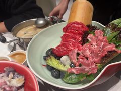 -红鼎豆捞·非遗鲍皇汤火锅(宝丰路店)