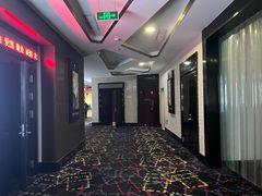 -寰耀影城(临安青山星汇天地店)