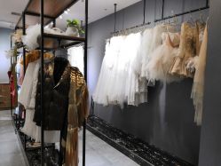-onlygirl摄影美学馆高端定制(江滩店)