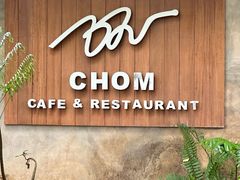 -Chom Cafe and Restaurant