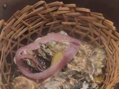 高压竹笼蒸蚝-蚝堡海鲜·威海菜·海肠捞饭·烧烤·亚洲吃蚝公司(幸福门店)