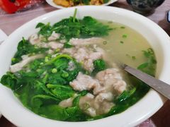 豌豆尖滑肉汤-洪霞餐馆