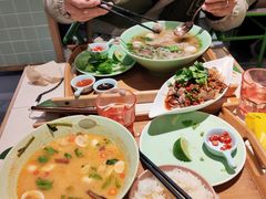 -越弥越南传统美食馆