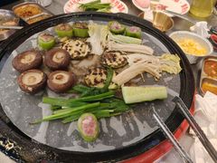 -哈哈碳都·牛肋条无限自助烤肉(宝龙店)