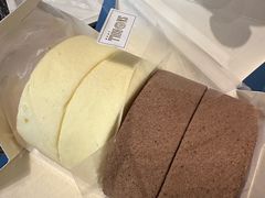 草莓乳酪卷-SKROLL卡特司库·蛋糕定制·生吐司·司康(古北程家桥店)