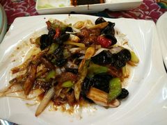 大葱木耳牛蹄筋-7号院家宴.烧鸽子(门头沟店)