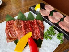 -炼火烤肉店