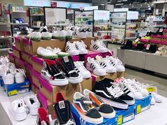 -唯品会(北京国瑞城店)