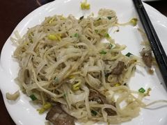 湿炒牛河粉-点都靓餐饮连锁(德信华城店)