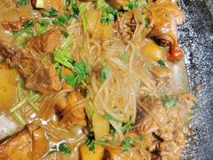 -锅老头海鲜铁锅炖