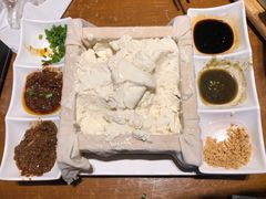 一块豆腐-95号酱骨·一块豆腐(展春园西路店)