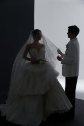 -至臻微拉婚纱摄影