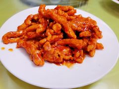 糖醋里脊-1910老鲁味海鲜·戳子肉·青岛菜(金沙滩店)
